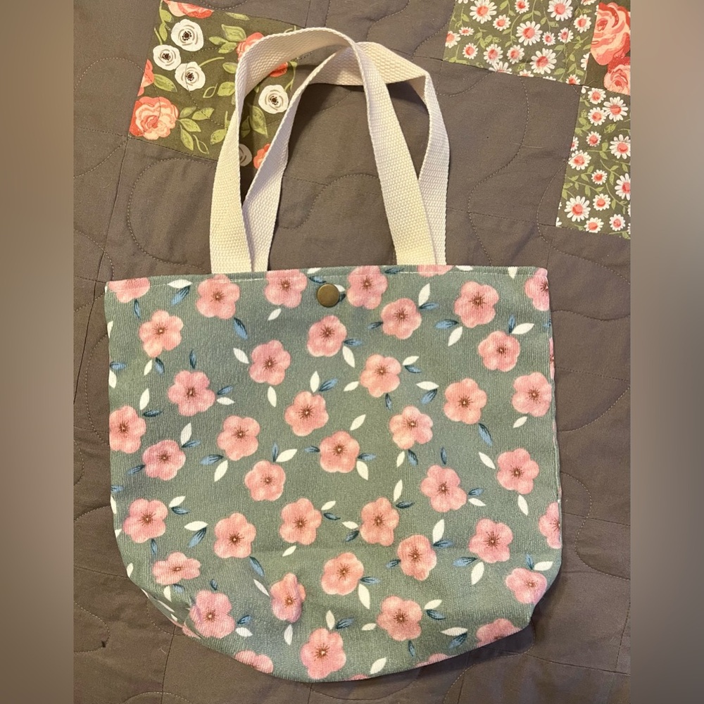 Small tote bag